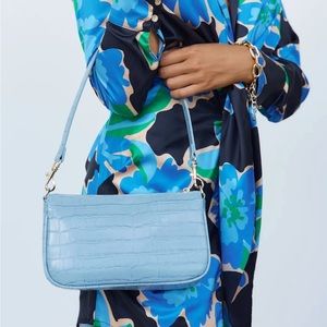 Baby blue shoulder bag